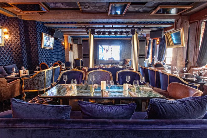 Банкетный комплекс-караоке Кадриль на Пушечной улице