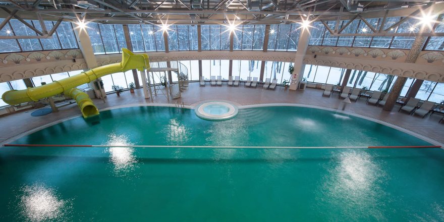 Артурс Village & SPA Hotel в Ларево