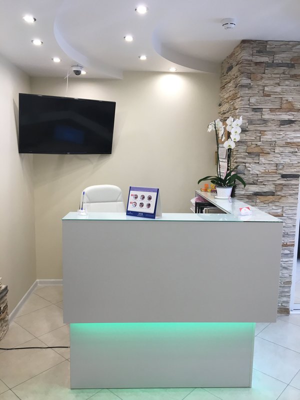 Центр современной стоматологии Пломба & Коронка на метро Бунинская аллея