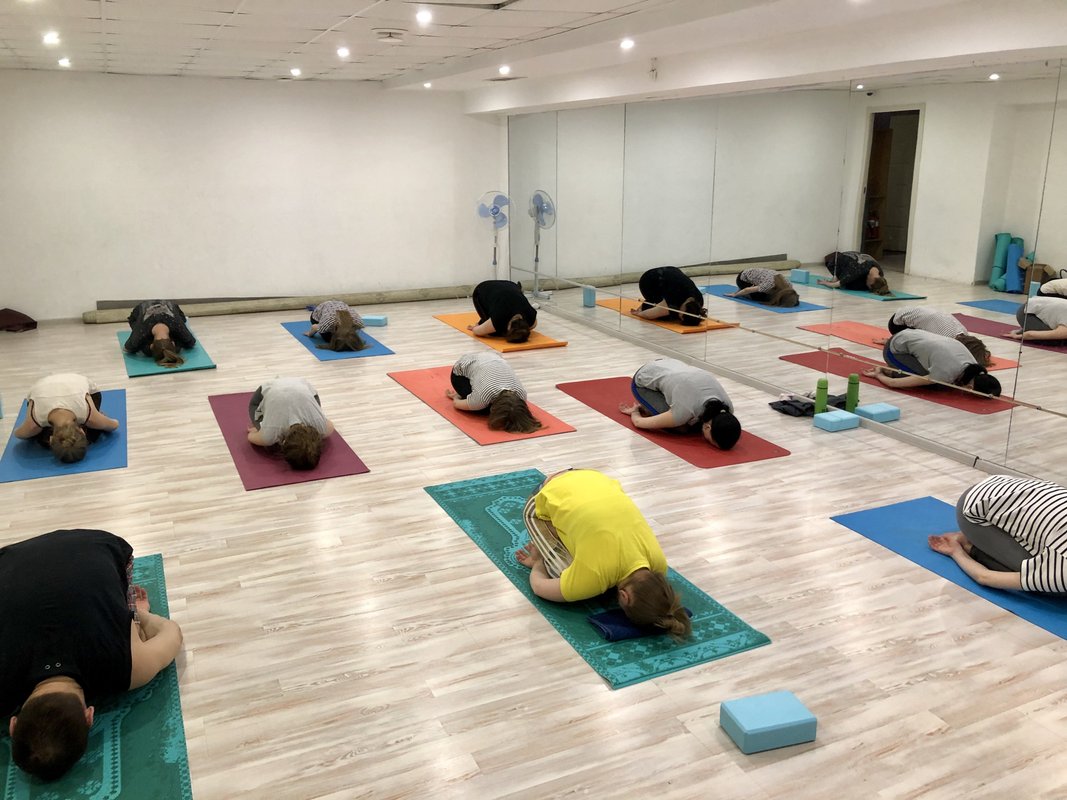Студия йоги Happy Yoga на улице Лизы Чайкиной, 6